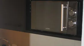 R B Apartment Hamburg Duo - perfekt für Monteure - Küchenzeile - Smart TV - Bad mit Toilette und Dusche auf dem Flur gegenüber des Zimmers zur Alleinnutzung - Image 5