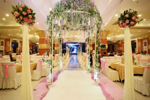 Oriental Hawaii Hotel - Image 3