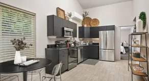 Mill Plain Retreat - Image 3