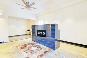 OYO Malani Inn - Image 3