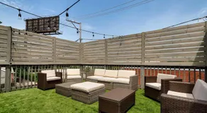 Central Chicago Suite2 Access to Patio - Image 5