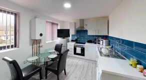City Lodge Serviced Apartments Worcester City Centre - Parking - Image 3