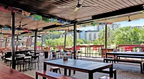 Darwin Waterfront Apartments - Image 2