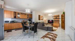 Aria Seaside Tranquility Apartments - Image 4