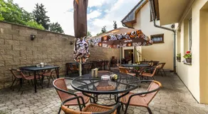 Nová Hospoda - Hotel & Restaurant - Image 3