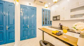 Opera House Suites - Image 3