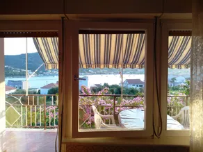 Apartment in Vinisce 100m from the Sea - Image 3