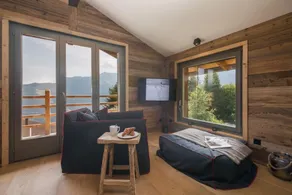 Chalet Capricorne Alpine Chique Sauna - Image 2