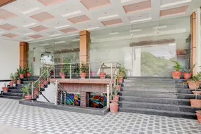 Collection O by OYO Zirakpur Bus Terminal - Image 4