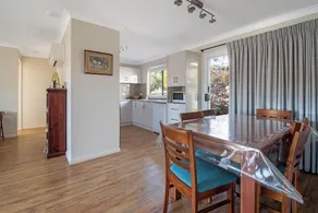 Elm Cottage Tumut - Image 5