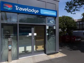 Travelodge Lytham St Annes - Image 2