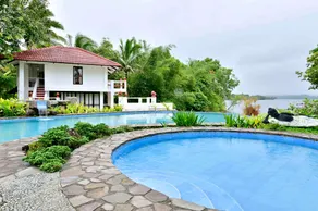 Porta Verde Resort Cavinti Laguna with Lake View - Image 4
