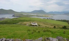 Central Stay-halfway between Killarney and Tralee - Image 5