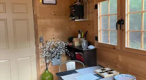 Cozy Woodland Bunkie Outdoor Shower WiFi - Image 3