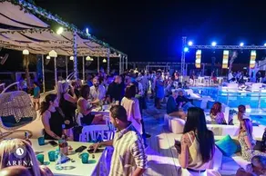 SELENA BAY Luxury Suite beach front hurghada Arena Bar & restaurant سويت فاخر سيلينا باى - Image 4