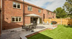 Host & Stay - The Sett - Image 3