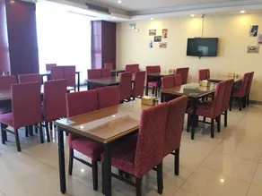 Hanting Hotel Zhenjiang Dagang Butterfly City Plaza - Image 3