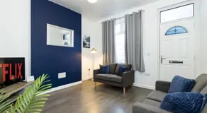 K Suites - Granville Avenue - Image 2