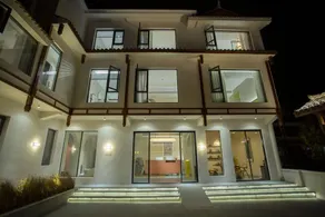 WuHe · Chunshan Luxury Lodge - Image 2