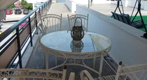 Διαμέρισμα με θέα στη θάλασσα στα Λουτρά Ωραίας Ελένης - Image 4