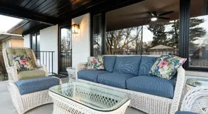5 Bedroom 2 & 1 half Bath Group Stay Fun Design in Quiet Neighborhood - Image 5