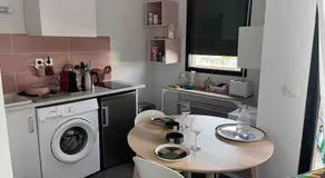 Grand Studio avec Parking et Wifi - Image 5