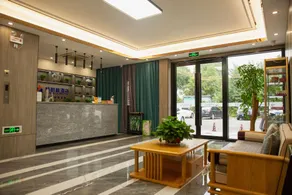 GreenTree Alliance Jiangsu Wuxi Yixing jinsanjiao Bus Station Hotel - Image 3