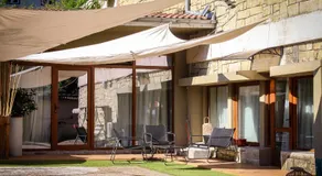 R34 Boutique Guest House - Image 5