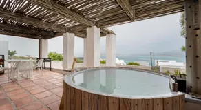 The Farmhouse Hotel - Image 4