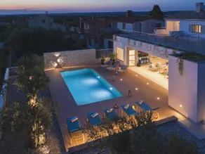 Villa à Stinjan avec Piscine et Vue Mer - Image 4