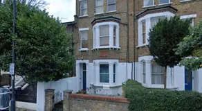 Two Bedroom Shepherds Bush Apartment - Image 3