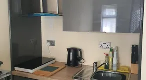 Studio with Private Kitchen - Image 4