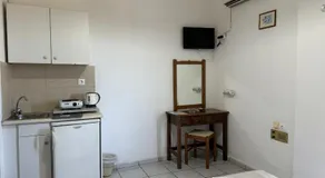 Zac & Georgio Studios - Image 5