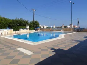 La Luna Apartments - Image 3