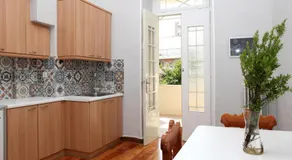 Poplar Mansion - Image 2