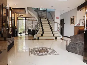 Peridot Suites - Image 2