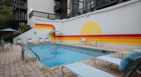 Quiet 2 BR APT - Near Hospitals - Free WiFi - Image 3