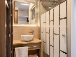 Modern 6-person chalet in the Frisian countryside, 3 bedrooms and WiFi - Image 3