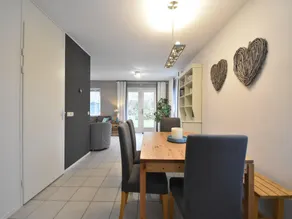 Quaint Holiday Home in Zonnemaire with Roofed Terrace - Image 4
