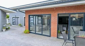 Diaz Beach House - Image 4