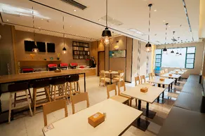 City Comfort Inn 1st Affiliated Hospital Qingshan Road Intersection Metro Station - Image 4