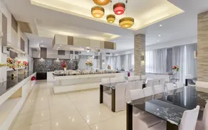 Aunchaleena Grand Hotel - Image 2