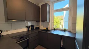 3-BR Apartment in Central Gelsenkirchen - Image 3