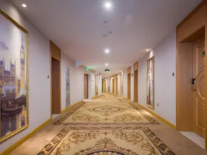 Vienna International Hotel Ningbo Fenghua Yintai Wanda Plaza - Image 4