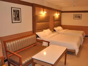 Hotel Sms Grand Inn - Image 5