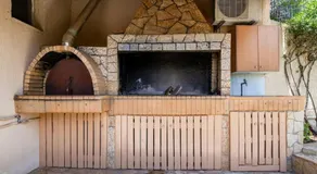 Panos Apartment - Image 4