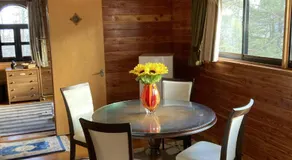 Forest View Guesthouse - Image 2