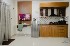 Blissful Studios-Penthouse 33 - Image 3