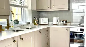 Posh Little Cottage - Image 3