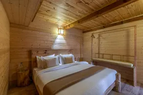 ELIVAAS 4 BHK with Garden & Sauna - Skylounge - Image 2